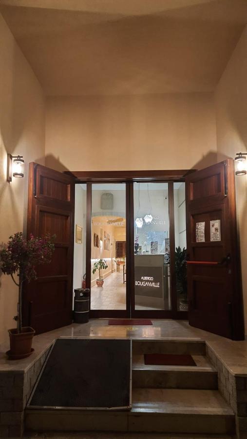 Albergo Bouganville ファヴィニャーナ エクステリア 写真