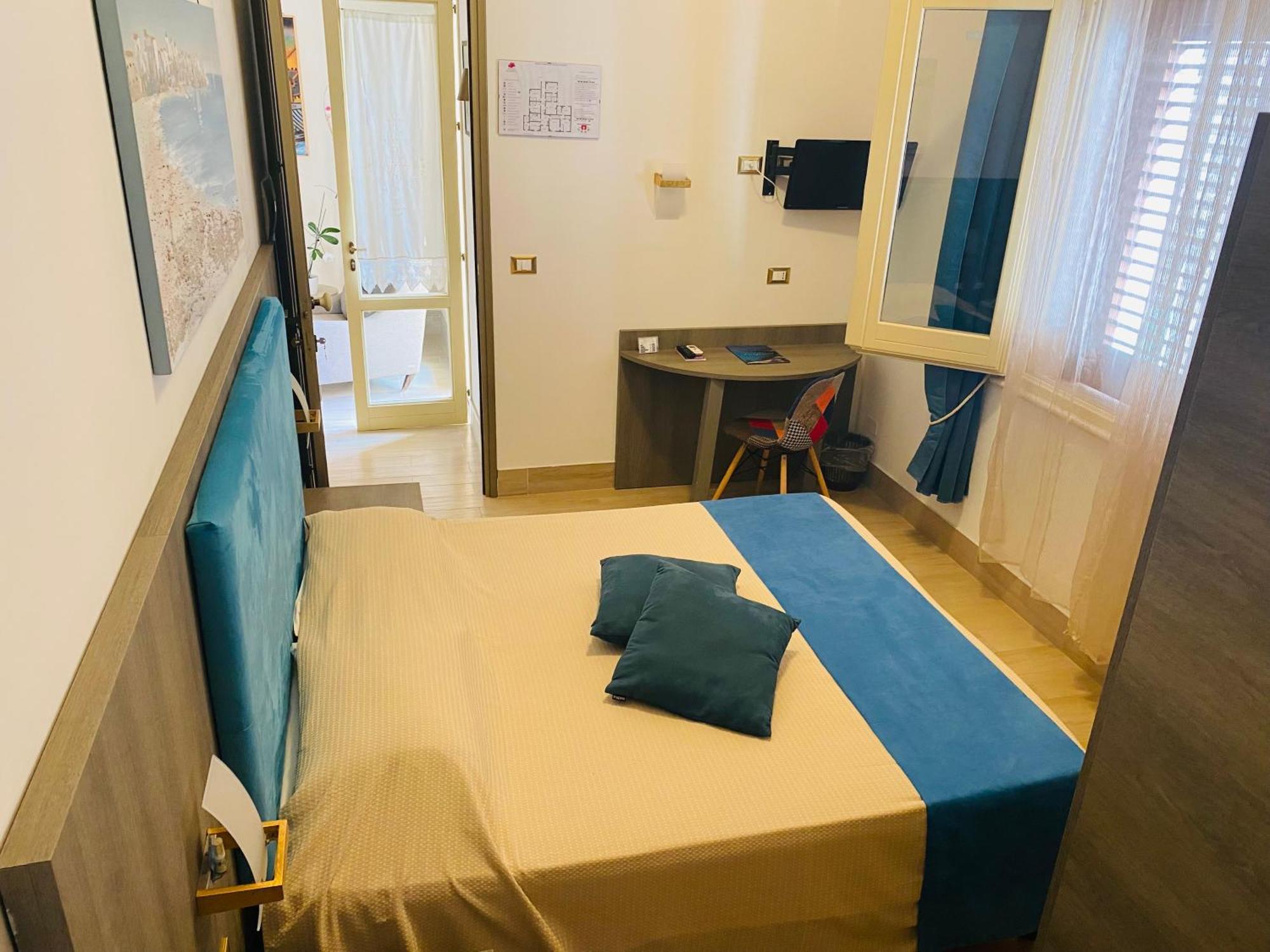 Albergo Bouganville ファヴィニャーナ エクステリア 写真