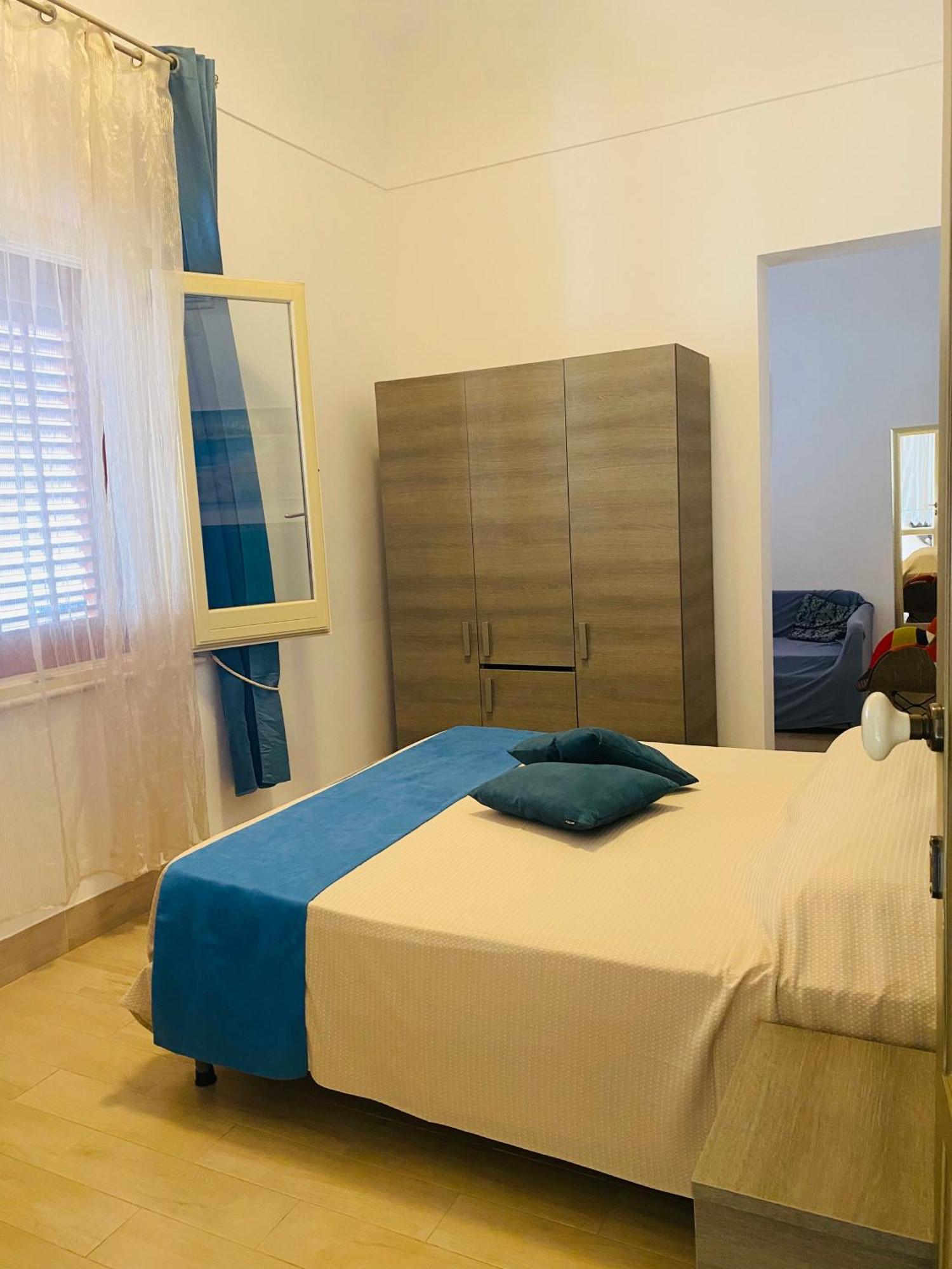 Albergo Bouganville ファヴィニャーナ エクステリア 写真