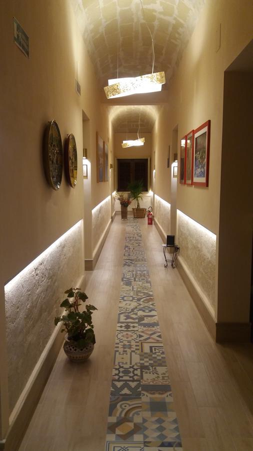 Albergo Bouganville ファヴィニャーナ エクステリア 写真