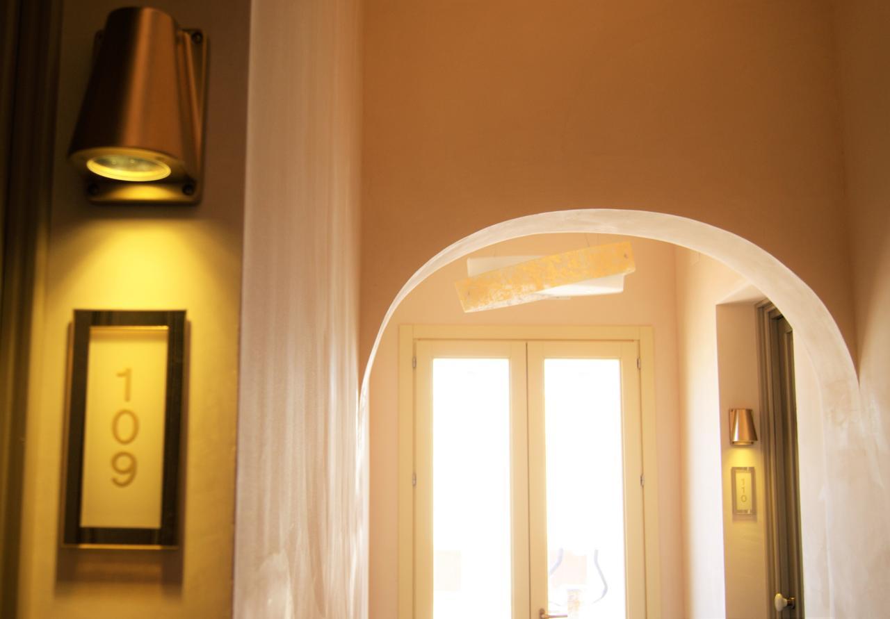 Albergo Bouganville ファヴィニャーナ エクステリア 写真